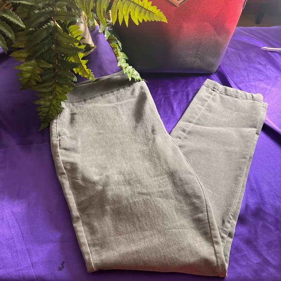 📌Per Se Comfy Pull On Jeggings Grey Denim Leggings - Picture 1 of 14